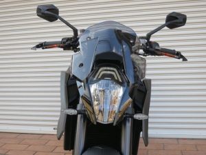 KTM 1290 SUPER DUKE R 用 バリアブル スクリーン