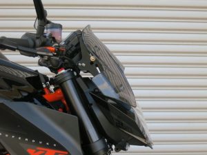 KTM 1290 SUPER DUKE R 用 バリアブル スクリーン