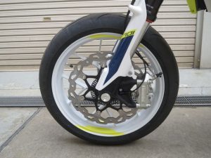 Husqvarna 701 SUPER MOTO Racing